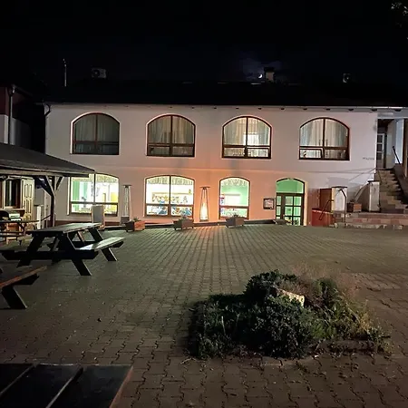Maison d'hôtes Restaurace A U Svaté Barbory 3*